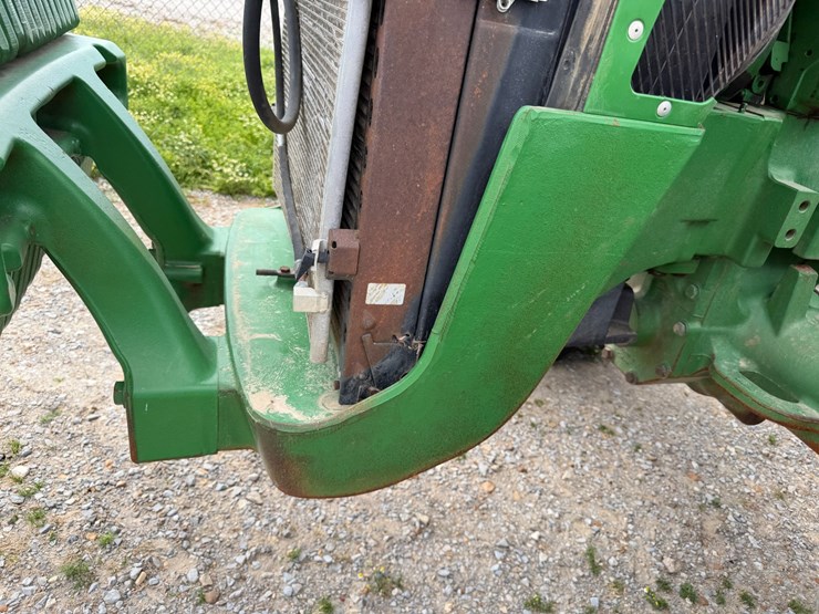 2010-john-deere-8270r-image-55