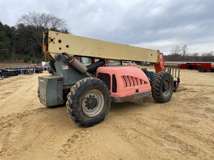 2005-jlg-g9-43a-image-5