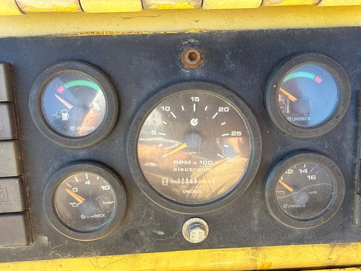 new-holland-dc80-image-41