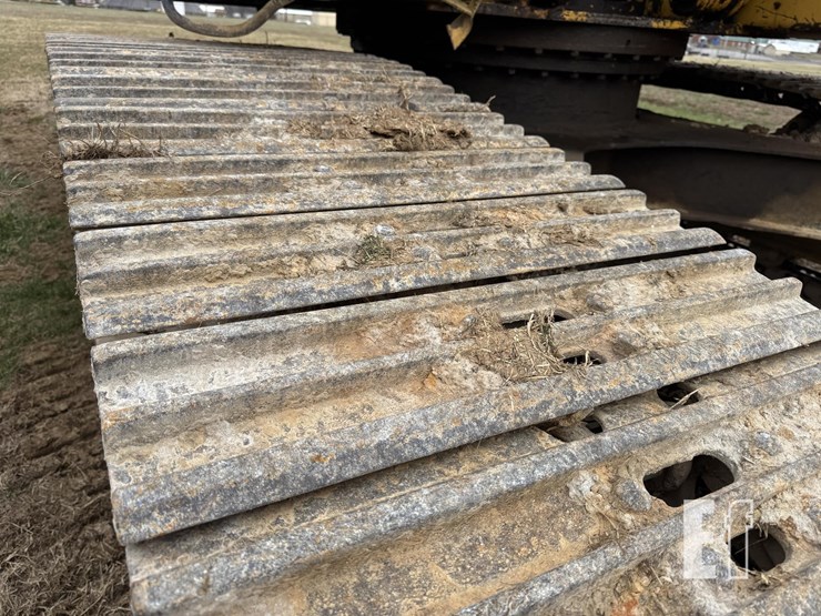 deere-230-lc-image-10