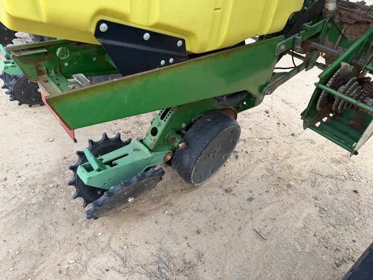 john-deere-1720-image-47