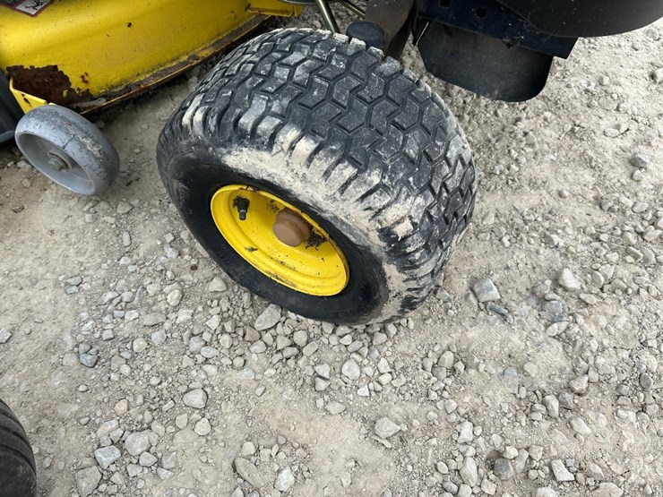 john-deere-100-image-10