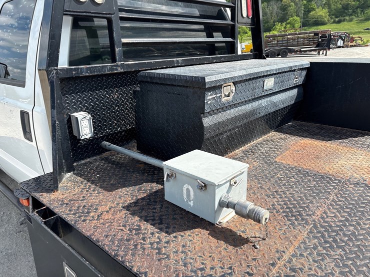 2015-ford-f550-image-5