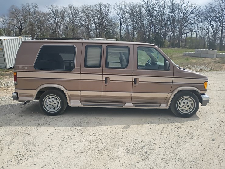 1992-ford-e150-image-11