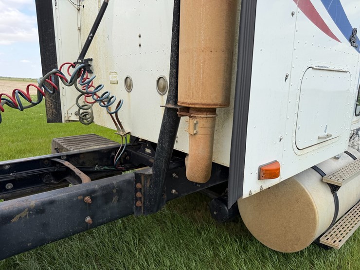 2000-international-9200-image-47