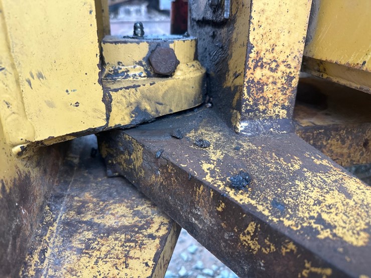 caterpillar-cp-563c-image-17