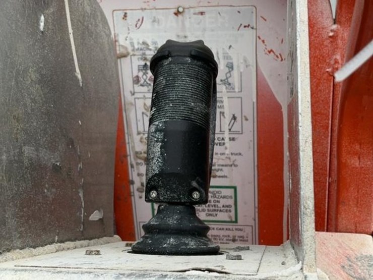 #414-•-2019-snorkel-19'-scissor-lift-image-17