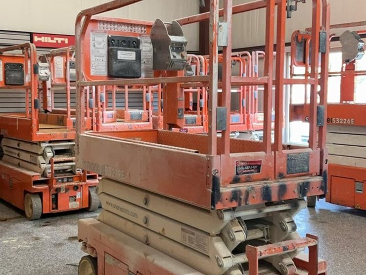 #426-•-2020-snorkel-19'-scissor-lift-image-6