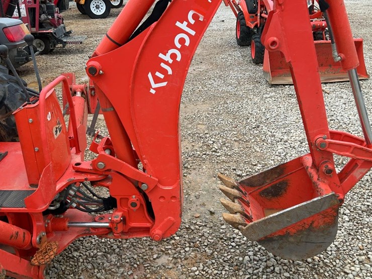 2021-kubota-l2501-image-32