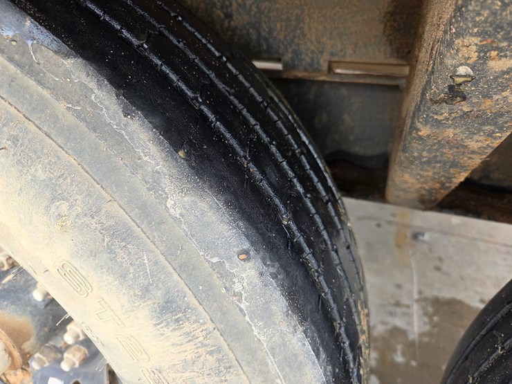 2019-massey-ferguson-8-image-42