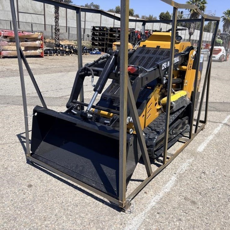 2026 AGT KKTA27 Skid Steer Loader