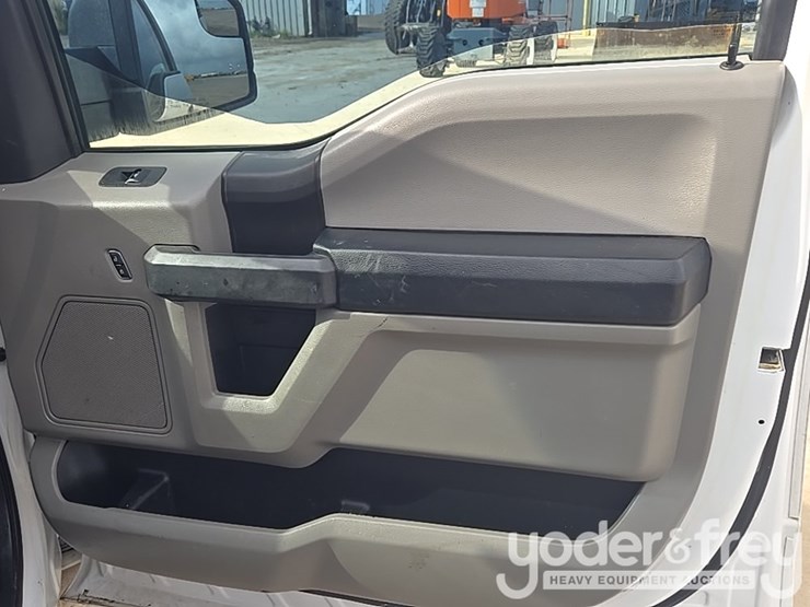 2019-ford-f150-image-78