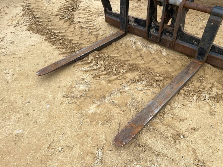 2014-jlg-g9-43a-image-34