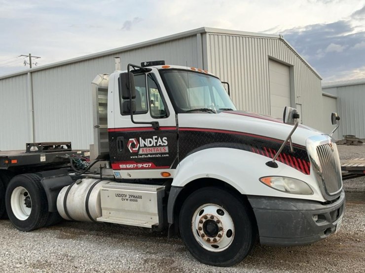 2017-international-prostar-image-8