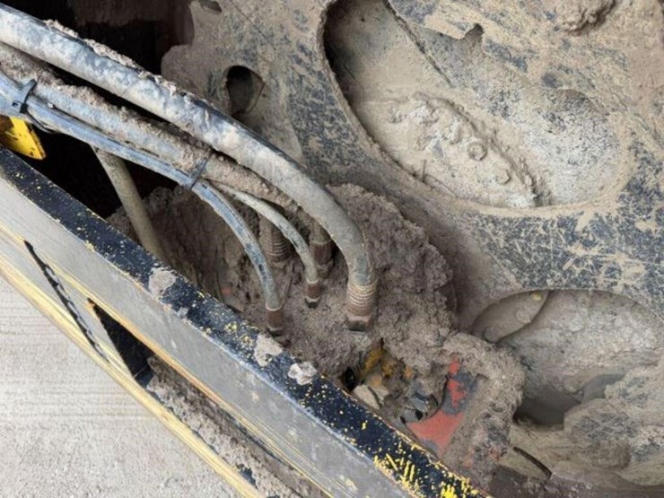 2011-bomag-bw211d-40-image-30