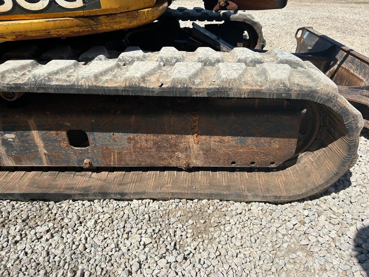 2015-deere-50g-image-13