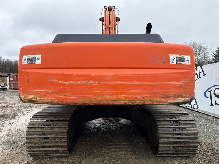 hitachi-zx330-lc-image-4