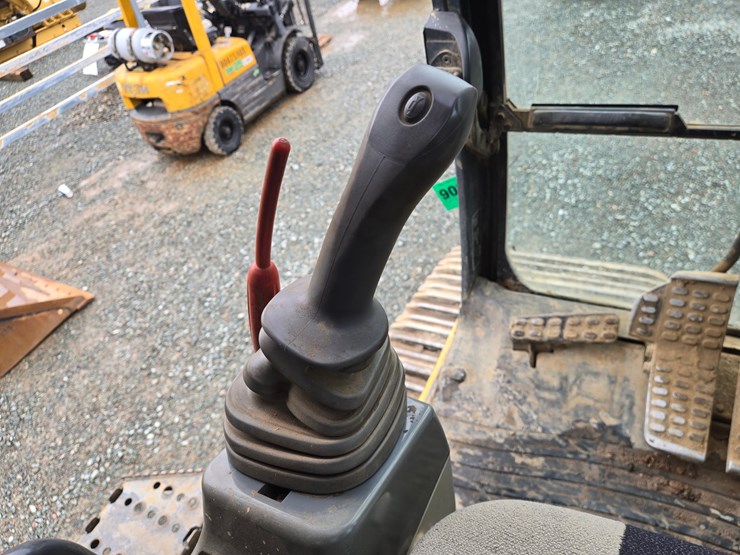 deere-470g-lc-image-58