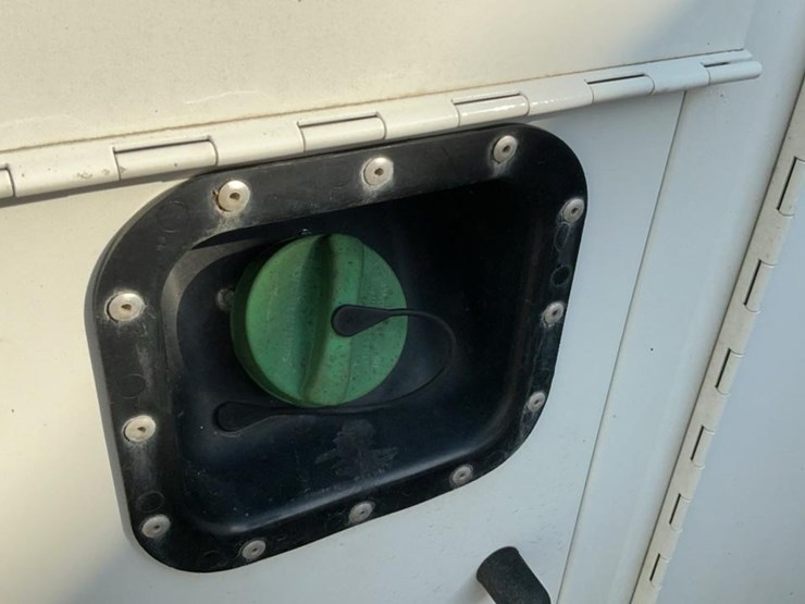 2022-dodge-3500-image-39