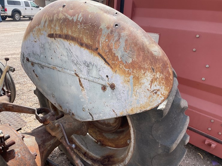 ford-tractor-image-21