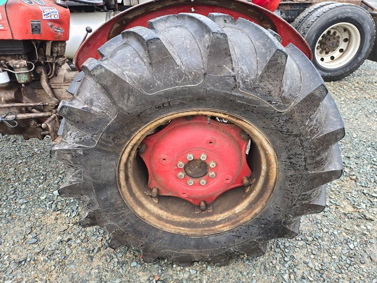 massey-ferguson-35-image-48