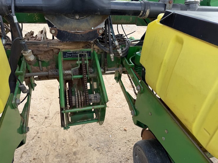 john-deere-1720-image-46