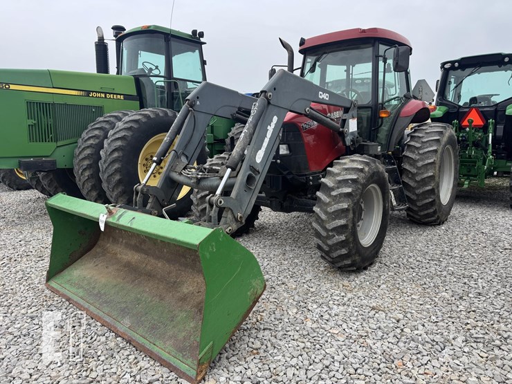 case-ih-farmall-120a-image-1