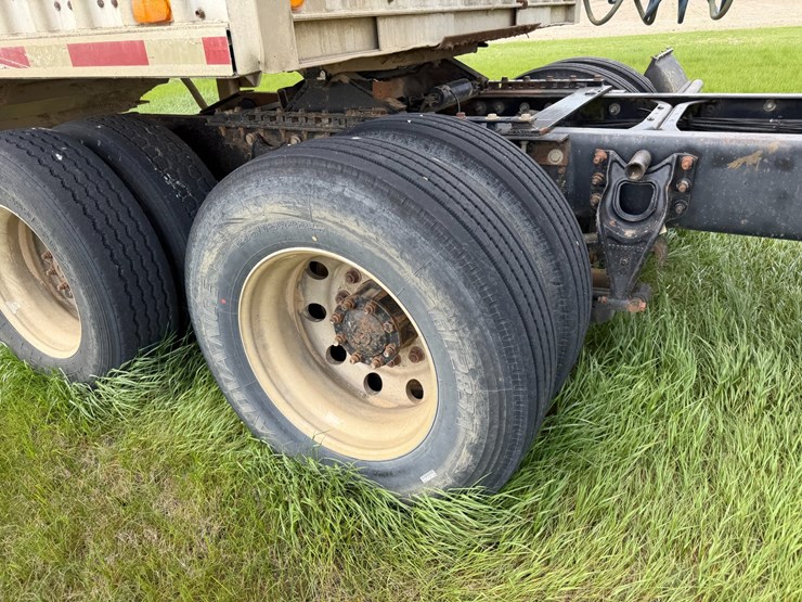 2000-international-9200-image-10