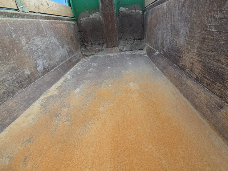 2017-peterbilt-348-image-128