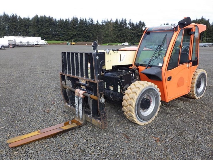 2017-jlg-g5-18a-image-1