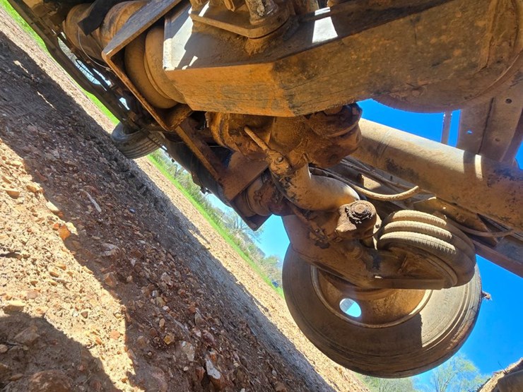 1994-mack-rd690s-image-86