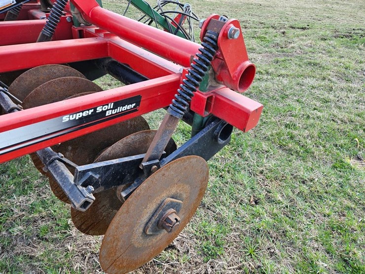 #515-•-brillion-sb-91-9-shank-chisel-plow-image-17