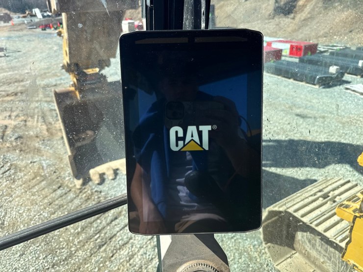 caterpillar-325-image-67