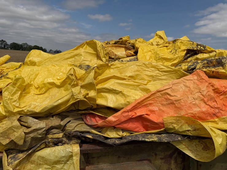 #45264-•-9'-utility-trailer-w/levee-spills-image-16