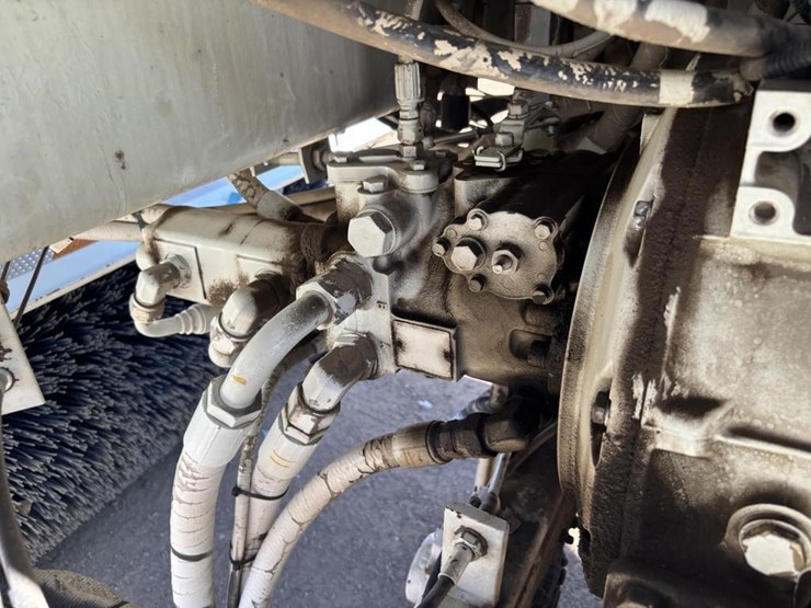 2005-rosco-rb48-image-35