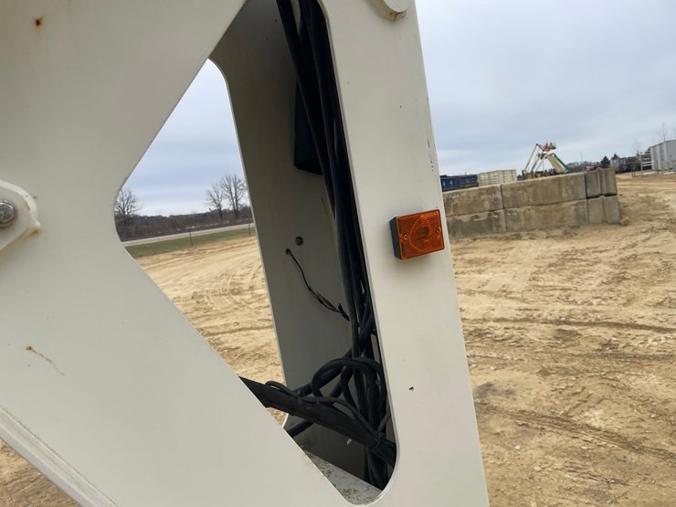 #7513-•-(m-4)-2018-snorkel-tl49j-towable-boom-lift-image-15