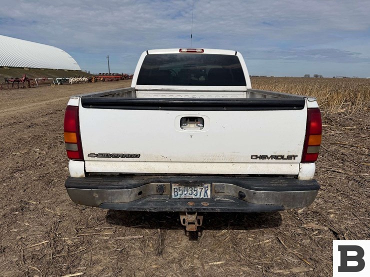 2002-chevrolet-silverado-1500-image-5