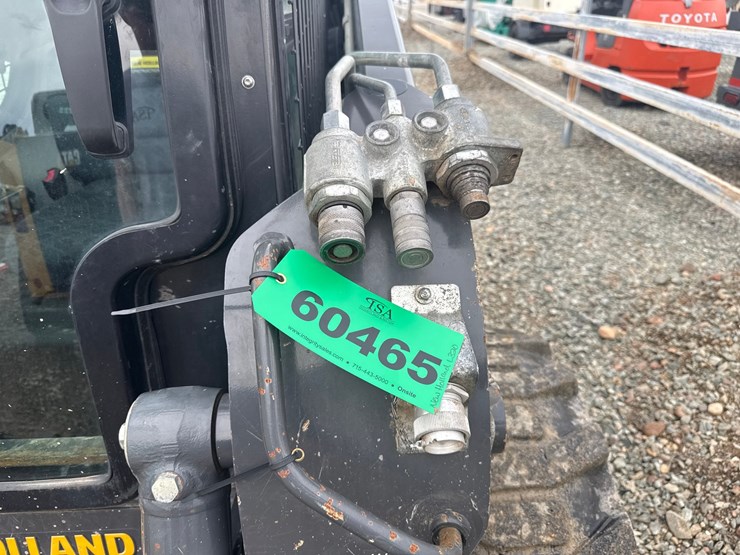 new-holland-l320-image-15