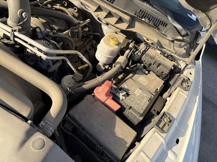 2016-dodge-2500-image-18