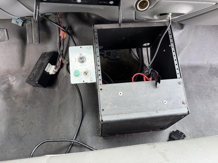 2000-ford-f250-image-18