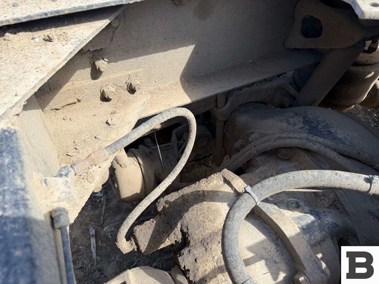 1990-peterbilt-377-image-17