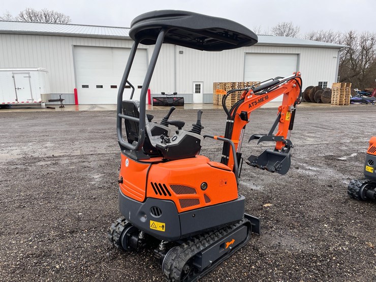 #3344-•-2026-ats-me18-mini-excavator-image-3