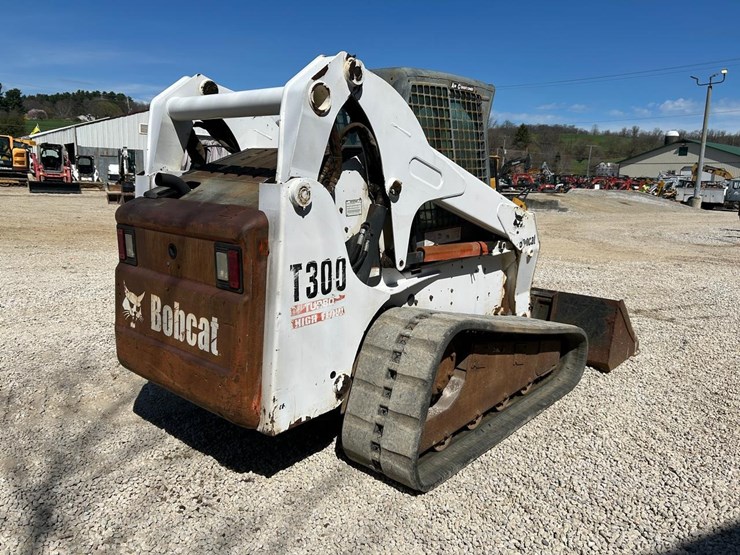 bobcat-t300-image-4