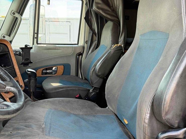 2015-international-prostar-image-17