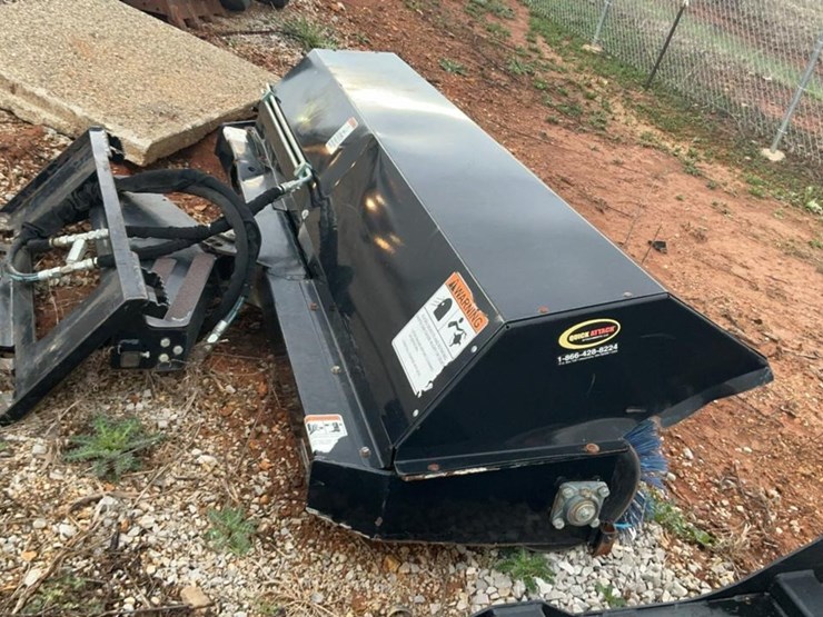 #177-•-2017-quick-attach-84"-angle-broom-image-2