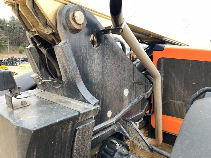 2014-jlg-g9-43a-image-22