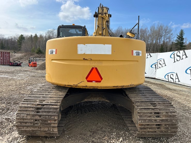 2009-deere-225-lc-image-4