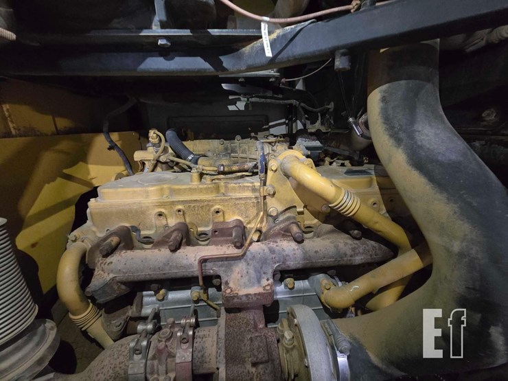 2014-caterpillar-938k-image-23