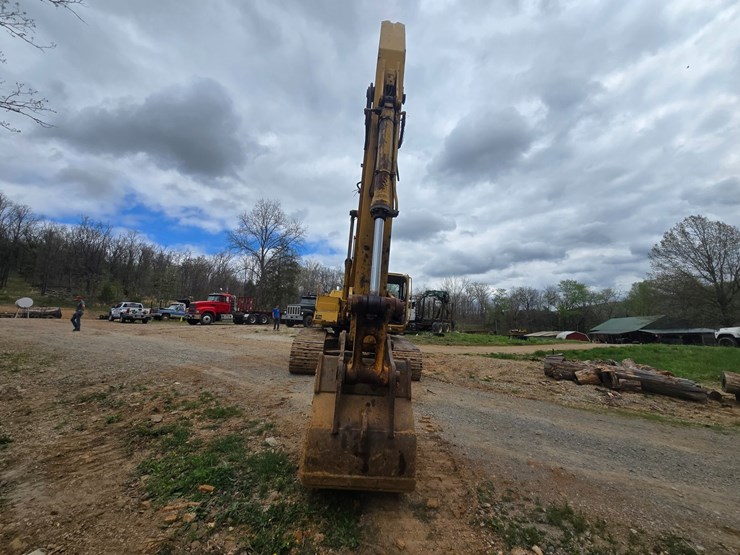 deere-892e-lc-image-25