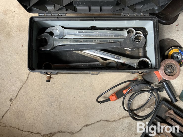 torque-wrench,-saw,-grinder-&-tools-image-3